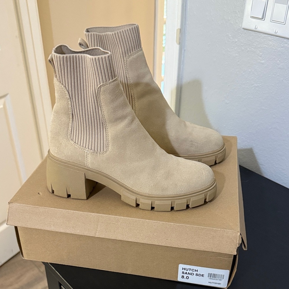 Steve Madden Hutch Women's Sand Ankle Booties